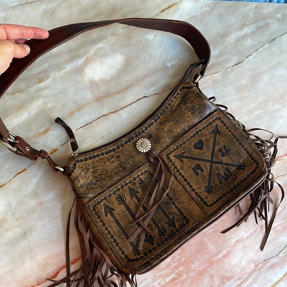 AMERICAN WEST | Cross My Heart leather tote bag - Picture 11 of 14